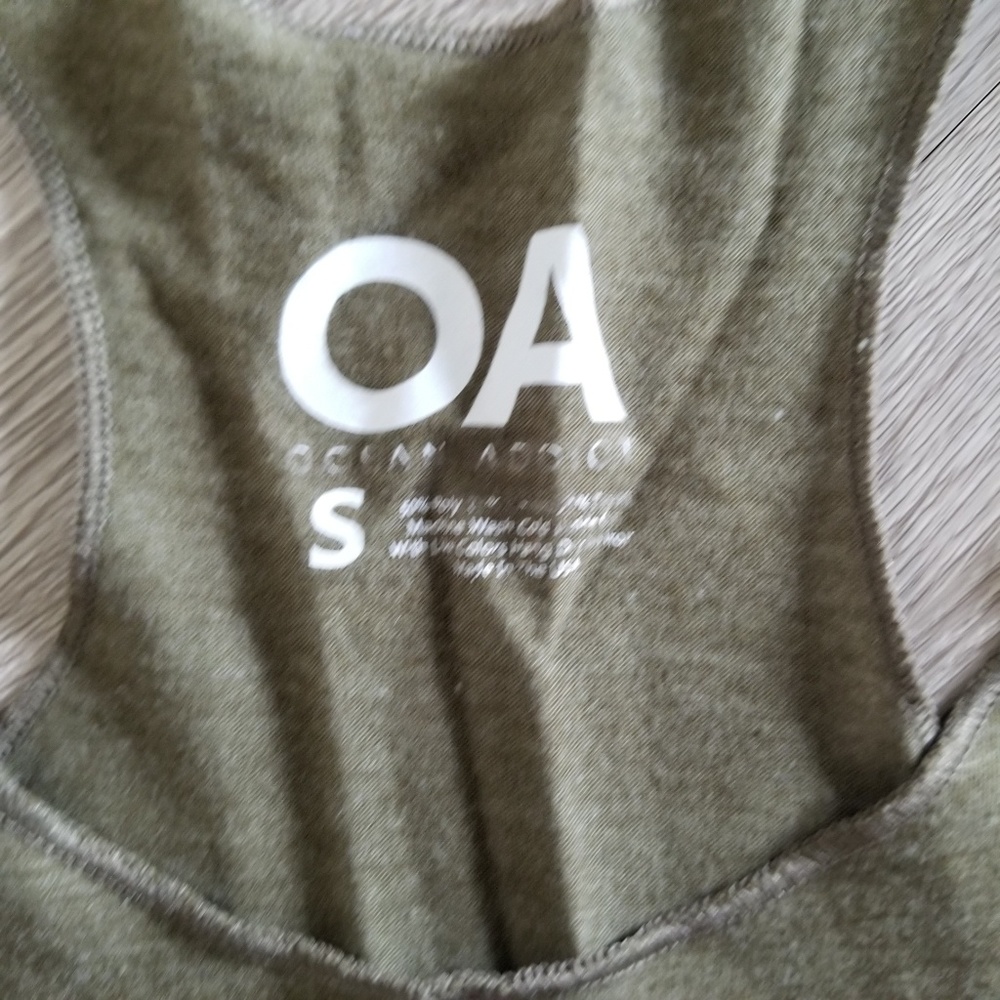 Tank Top - Picture 4 of 4
